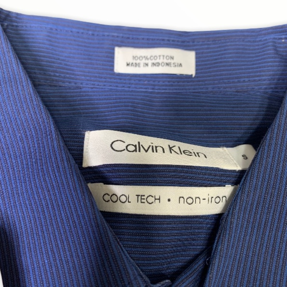 Calvin Klein Men's Navy Blue Shirt - Picture 3 of 3